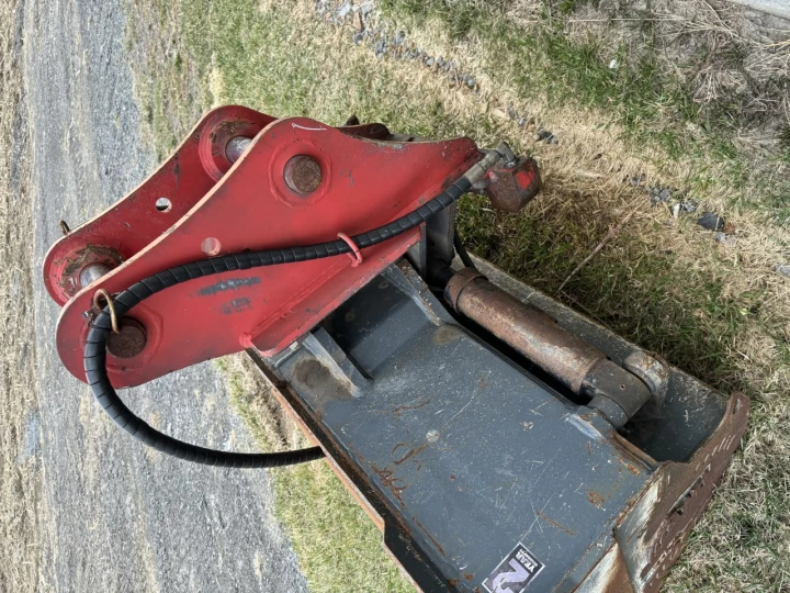 2021 Tilt Bucket AMI 60 Pouces AMI 